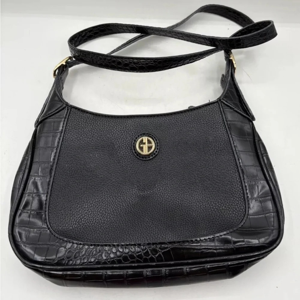 Giani Bernini Faux Vegan Leather Croc-Embossed Pebble Crossbody‎ Black